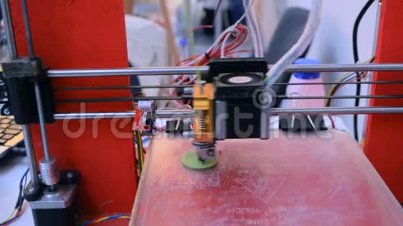 3D打印机工作关闭自动三维立体打印机视频的预览图
