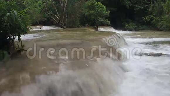 天光寺瀑布视频的预览图