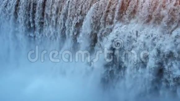 霍达弗斯非常美丽的冰岛瀑布它位于迈瓦顿湖附近的北部视频的预览图