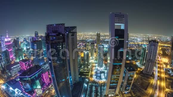 西湾地区的天际线从顶部在多哈时间推移卡塔尔视频的预览图