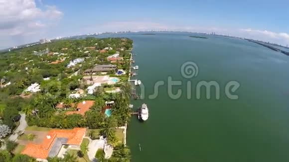 迈阿密空中海滨拍摄视频的预览图