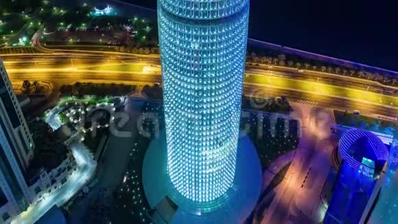 多哈天际线延时夜灯闪烁卡塔尔市中心街道中东视频的预览图