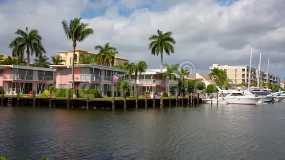 佛罗里达州劳德代尔堡的游艇和豪华海滨别墅视频的预览图