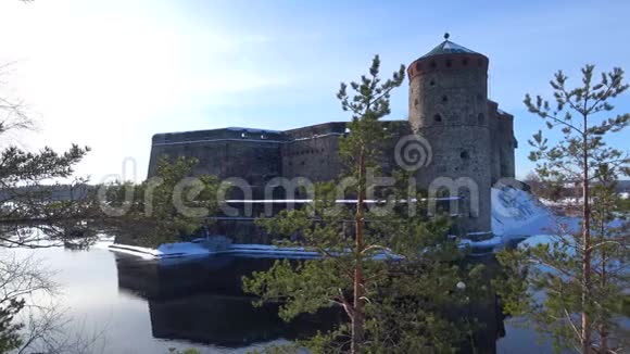 三月的一天在古老的堡垒奥拉文林纳芬兰萨文林纳视频的预览图