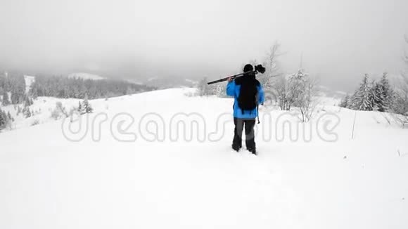 冬山摄影师视频的预览图