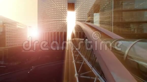 日落时分的现代桥楼视频的预览图