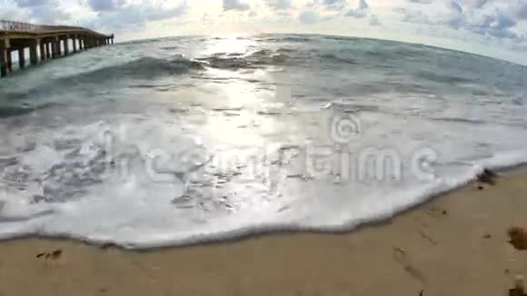 海滩的股票视频视频的预览图