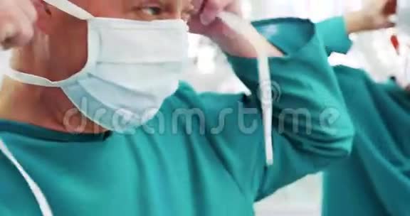 外科医生系外科口罩视频的预览图
