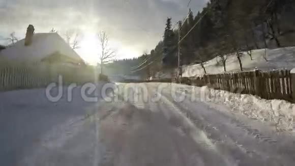 冬天的路视频的预览图