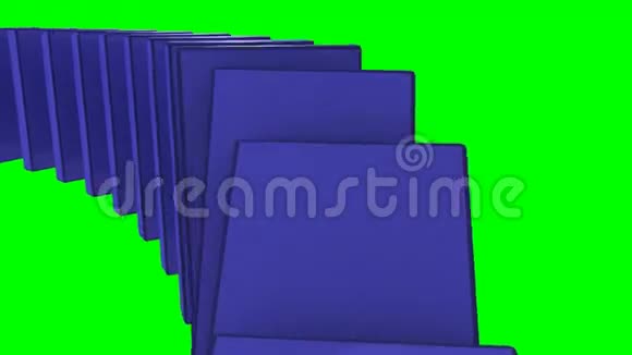 3D蓝色多米诺骨牌站在绿色背景下视频的预览图