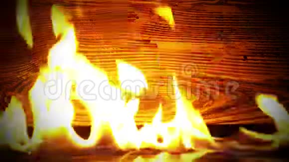 燃烧和木制背景视频的预览图