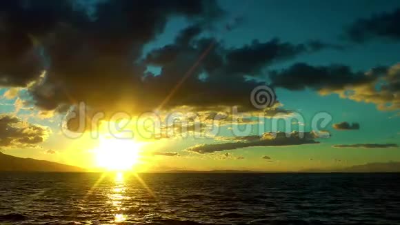 日落天空自然景观视频的预览图