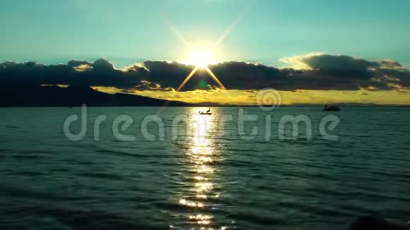 日落天空自然景观视频的预览图