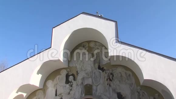 保加利亚卢皮特的圣佩特卡寺万加墓和钟楼视频的预览图