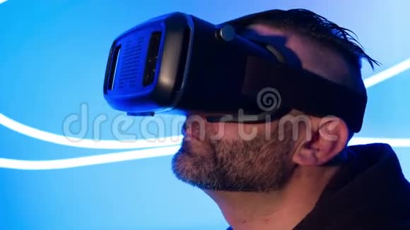 虚拟现实设备视频的预览图