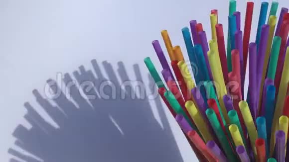 吸管塑料饮料彩色全屏多组视频的预览图