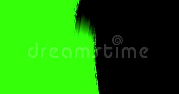 多抽象泼墨颜料刷水平笔画黑色过渡色上关键绿色屏幕背景动画视频的预览图