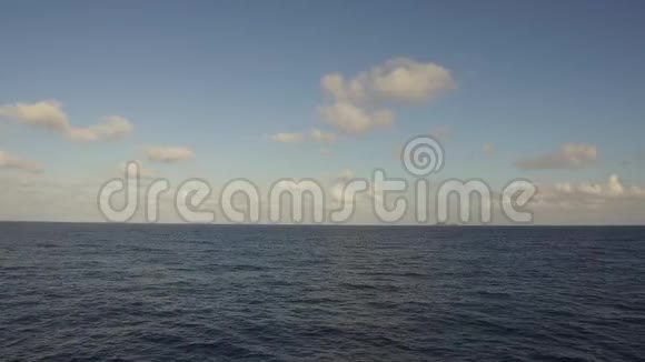 海洋或印度洋蓝天视频的预览图