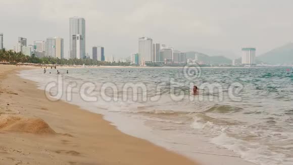 芽庄市海滩越南视频的预览图