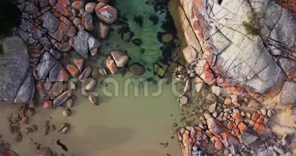 塔斯马尼亚州滨龙湾的火海湾视频的预览图