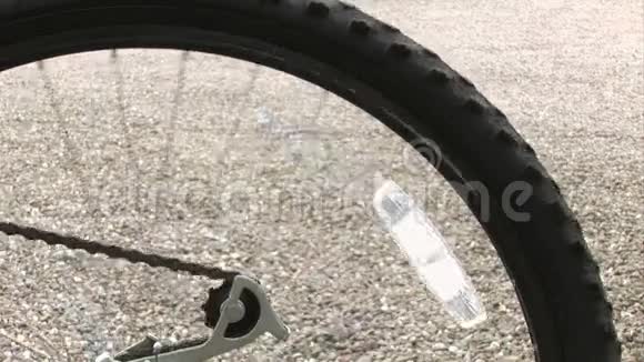 自行车轮视频的预览图