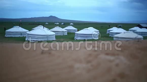 蒙古中部的蒙古格视频的预览图