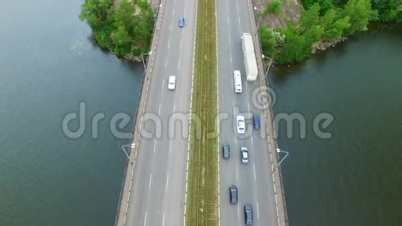 道路桥梁的航空测量视频的预览图