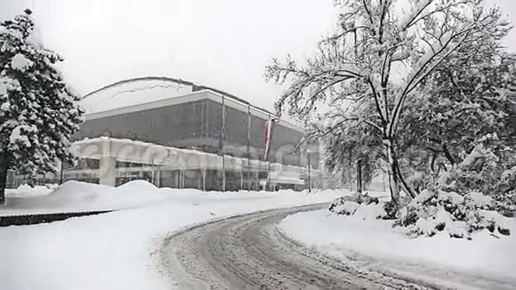克罗地亚萨格勒布的大雪视频的预览图