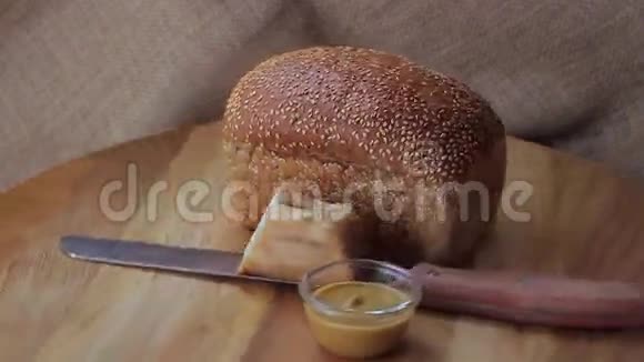 芝麻面包和零食视频的预览图