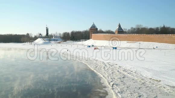 俄罗斯冬季的新哥罗德克里姆林宫视频的预览图