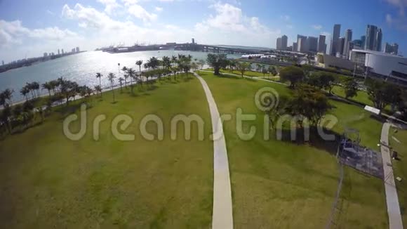 空中视频博物馆公园迈阿密市中心视频的预览图
