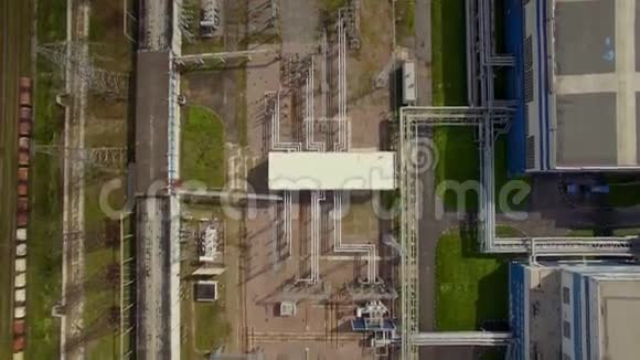 发电厂的鸟瞰图视频的预览图