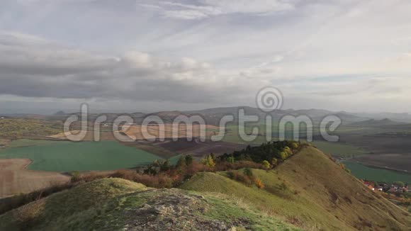 从拉纳山顶看风景捷克共和国视频的预览图