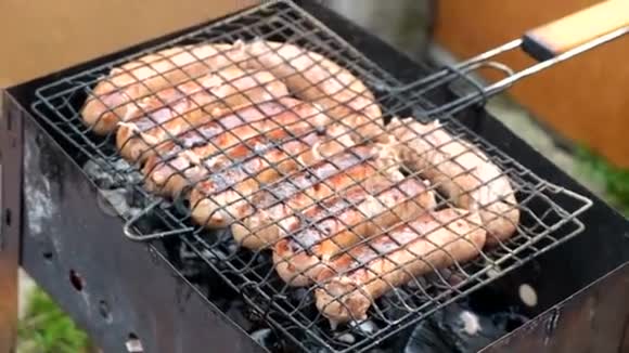 肉肠烧烤视频的预览图