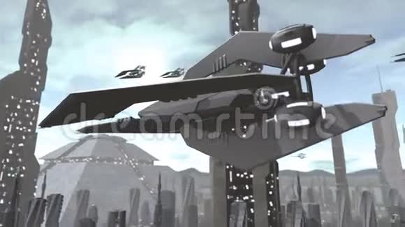 未来的宇宙飞船在城市上空飞行视频的预览图