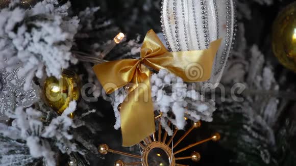 圣诞背景装饰新年树视频的预览图
