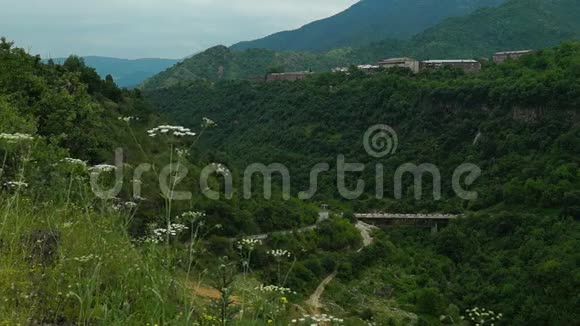 夏季高山亚美尼亚景观视频的预览图