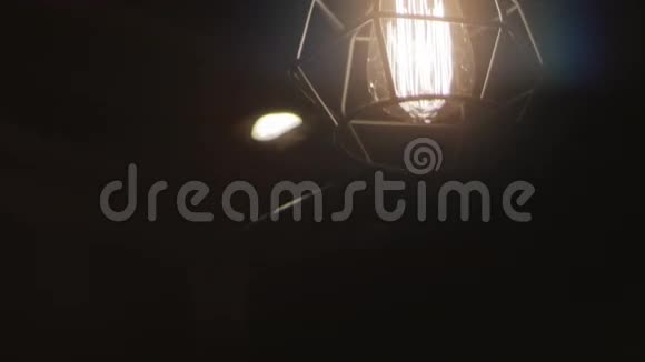 复古灯泡照明系列视频的预览图