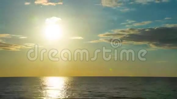 海上日落时间流逝视频的预览图