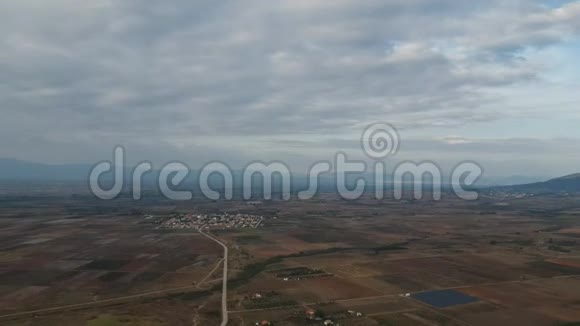 空中道路景观自然场景视频的预览图