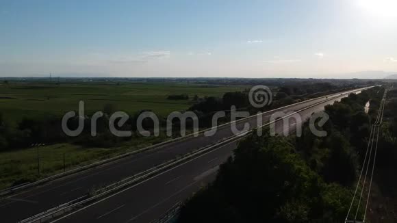 空中道路景观自然场景视频的预览图