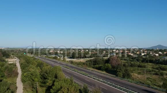 空中道路景观自然场景视频的预览图