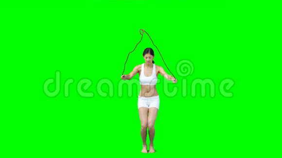 年轻女子跳楼视频的预览图