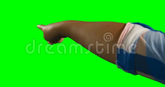 女人手做手势的特写视频的预览图