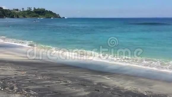 印度尼西亚隆博克海滩视频的预览图