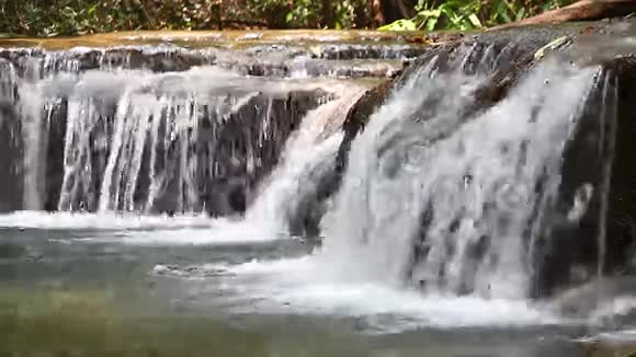 泰国的瀑布视频的预览图