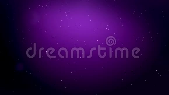 闪亮的3d雪花在紫色背景下在空中飞舞用作圣诞新年贺卡或冬季动画视频的预览图