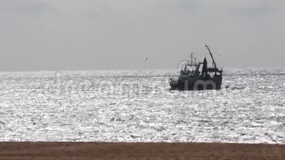 典型的葡萄牙渔船视频的预览图
