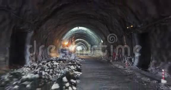 大隧道施工现场视频的预览图