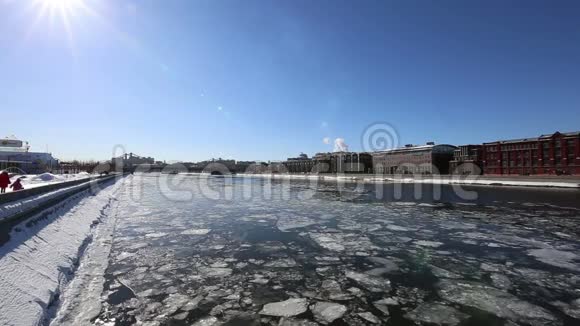 莫斯科莫斯科莫斯科莫斯科河堤俄罗斯冬日视频的预览图